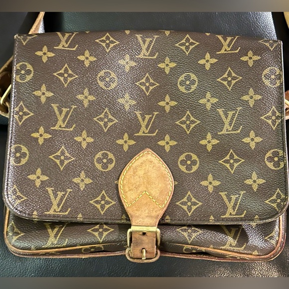 Louis Vuitton Monogram Cartouchiere GM - Picture 2 of 9